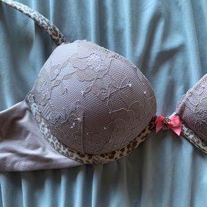 BODY BY VICTORIA SECRET PUSH-UP BRA